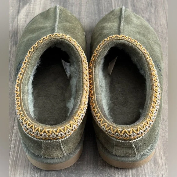Ugg Tasman Slippers Burnt Olive Size 9 EUC! - Picture 10 of 16